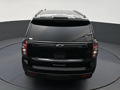 Used 2024 Chevrolet Suburban Z71 w/ Luxury Package AWD/4WD image 15