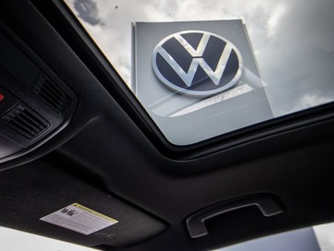 Certified 2024 Volkswagen Tiguan SEL R-Line AWD/4WD image 45