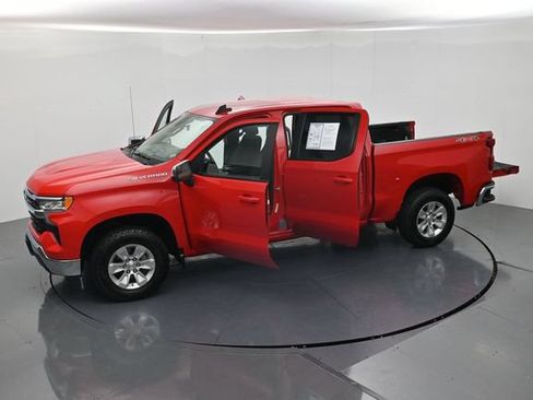 Used 2025 Chevrolet Silverado 1500 LT AWD/4WD image 52