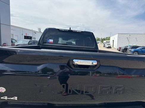 Used 2023 Toyota Tundra Limited AWD/4WD image 4