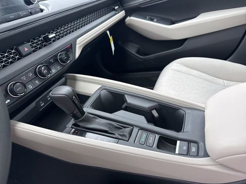 Used 2025 Honda Accord SE image 16