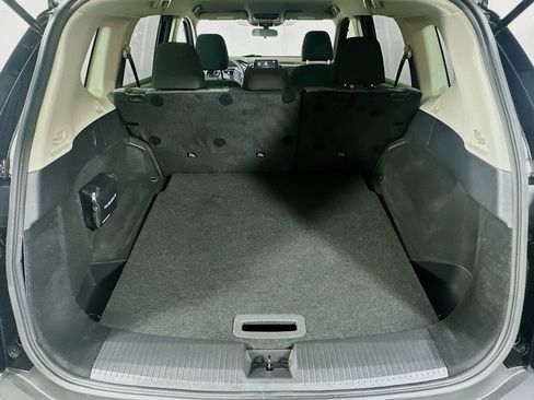 Used 2023 Nissan Rogue SV FWD image 27