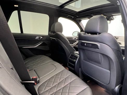 Certified 2025 BMW X5 sDrive40i image 8