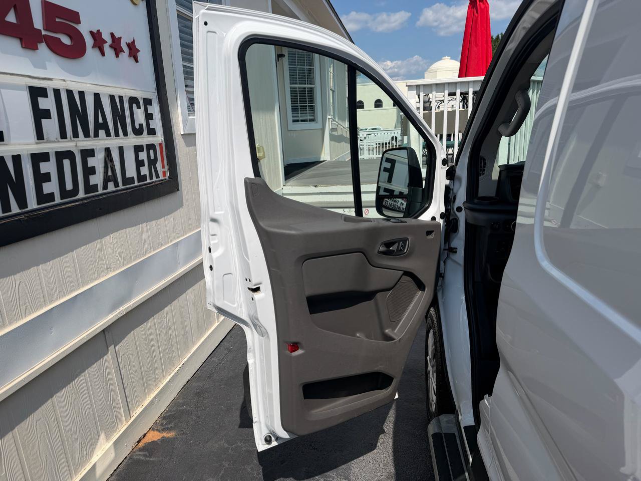 Used 2025 Ford Transit 250 Low Roof w/ Exterior Upgrade Package RWD image 8