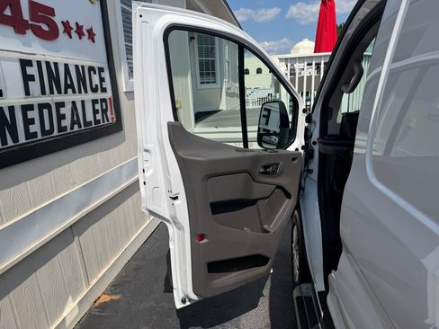 Used 2025 Ford Transit 250 Low Roof w/ Exterior Upgrade Package RWD image 8