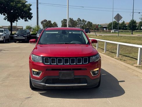 Used 2019 Jeep Compass Limited FWD image 2