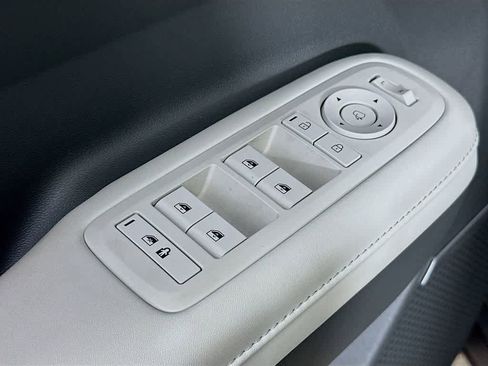 Used 2025 Hyundai Santa Fe Calligraphy FWD image 29