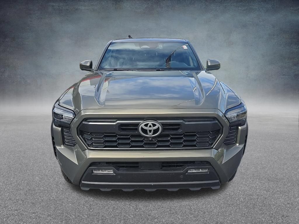 Used 2024 Toyota Tacoma TRD Off-Road w/ TRD Off Road Premium Package AWD/4WD image 3