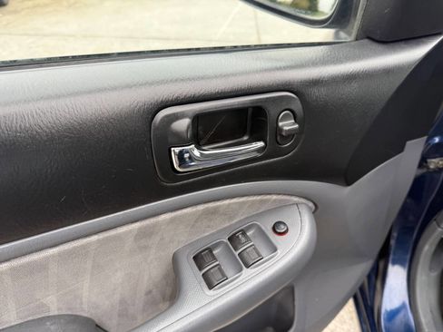 Used 2005 Honda Civic EX image 16