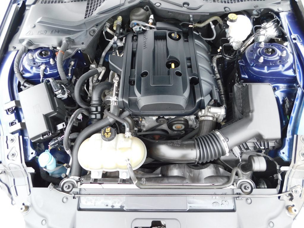 Used 2020 Ford Mustang Coupe w/ Equipment Group 101A RWD image 32