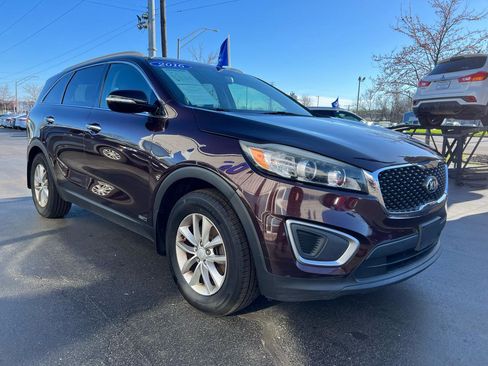 Used 2016 Kia Sorento AWD image 8