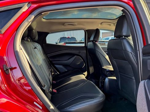 Used 2023 Ford Mustang Mach-E Premium image 19