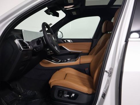 New 2026 BMW X5 xDrive40i w/ Climate Comfort Package AWD/4WD image 5