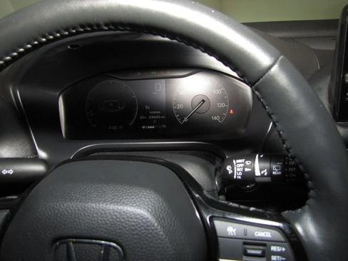 Certified 2023 Honda HR-V EX-L image 4