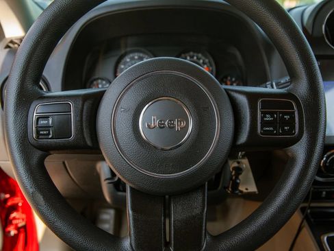 Used 2016 Jeep Patriot Sport FWD image 16