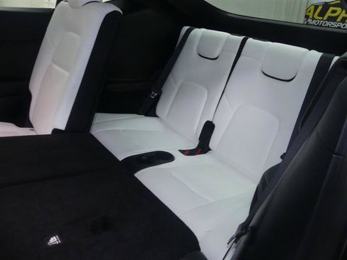 Used 2024 Tesla Model Y Long Range AWD/4WD image 3