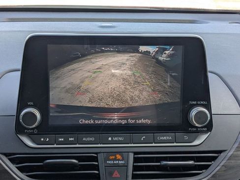 Used 2023 Nissan Altima 2.5 SV image 30