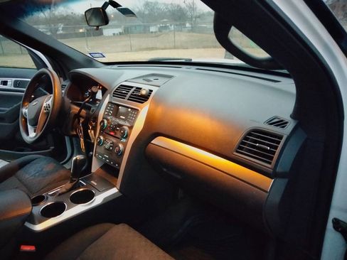 Used 2015 Ford Explorer 4WD Police Interceptor image 14
