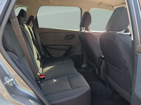 Used 2023 Nissan Rogue S FWD image 14