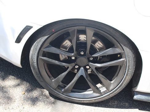 Used 2017 Chevrolet Camaro LT RWD image 59