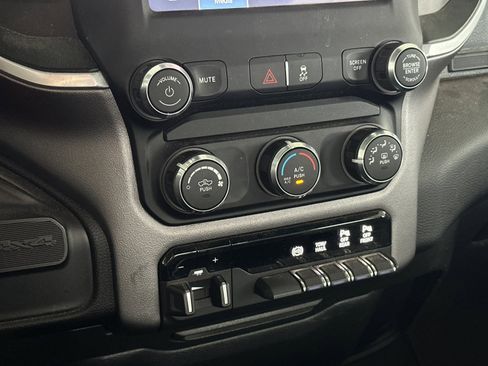 Used 2022 RAM 2500 Big Horn w/ Level A Equipment Group image 17