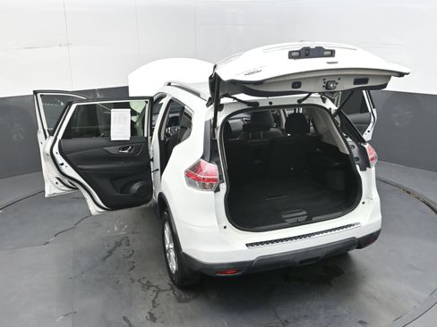 Used 2016 Nissan Rogue SV w/ SV Premium Package AWD/4WD image 44