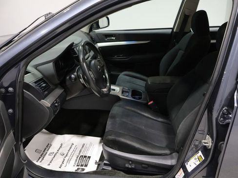 Used 2014 Subaru Legacy 2.5i Premium image 9