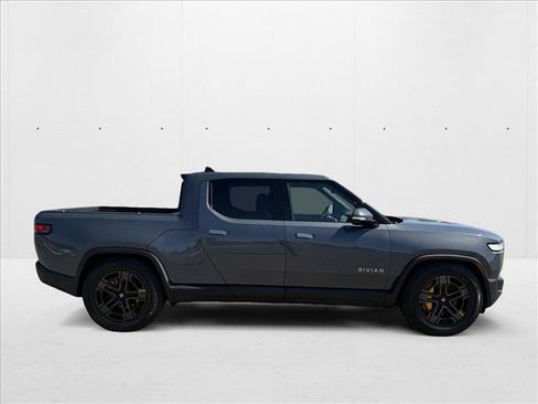 Used 2022 Rivian R1T Launch Edition image 4