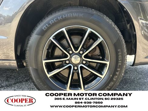Used 2018 Dodge Grand Caravan GT FWD image 18