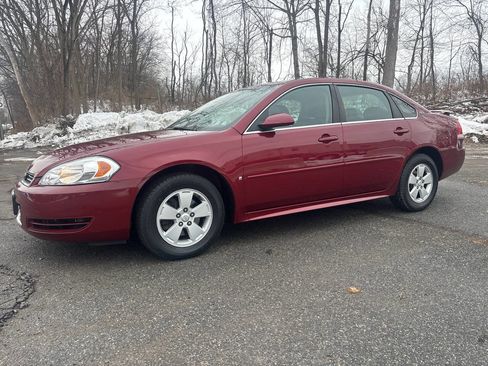 Used 2009 Chevrolet Impala LT image 3
