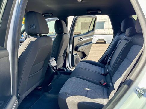 Used 2025 GMC Terrain Elevation AWD/4WD image 17