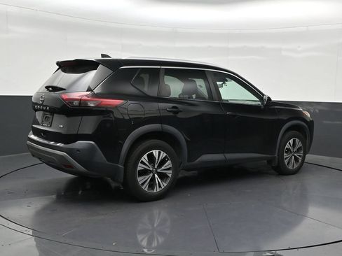 Used 2022 Nissan Rogue SV w/ SV Premium Package FWD image 5