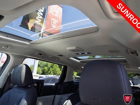 Used 2024 Kia Carnival SX Prestige FWD image 7