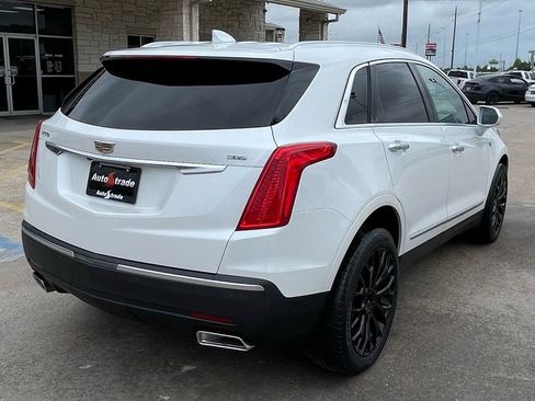 Used 2018 Cadillac XT5 Luxury w/ Driver Awareness Package FWD image 5