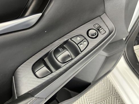 Used 2024 Nissan Sentra SV FWD image 28