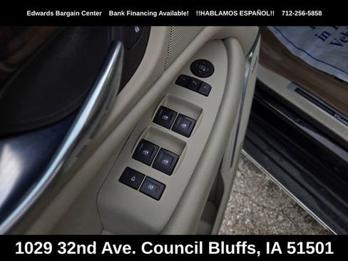 Used 2016 Cadillac Escalade ESV Luxury AWD/4WD image 12