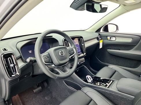 New 2026 Volvo XC40 B5 Plus w/ Protection Package Premier image 24