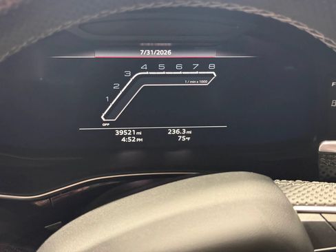 Used 2021 Audi RS Q8 AWD/4WD image 5