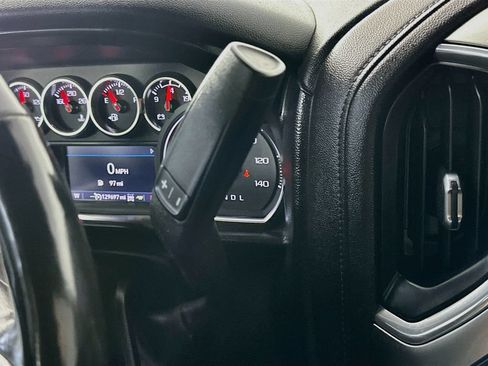 Used 2020 Chevrolet Silverado 1500 LT Trail Boss w/ Convenience Package AWD/4WD image 16