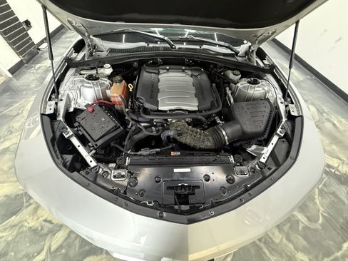 Used 2016 Chevrolet Camaro SS RWD image 24