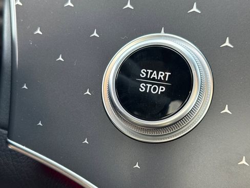 New 2026 Mercedes-Benz EQE 320 4MATIC SUV image 28