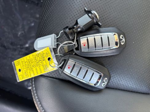 Used 2023 INFINITI Q50 Luxe w/ Cargo Package image 10