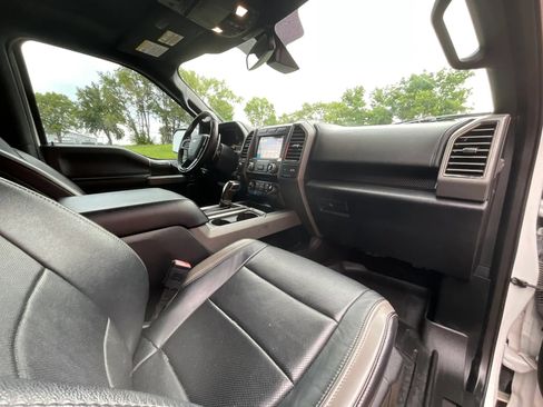 Used 2018 Ford F150 Raptor w/ Equipment Group 802A Luxury AWD/4WD image 15
