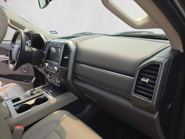 Used 2018 Ford Expedition XLT w/ Equipment Group 202A RWD image 21