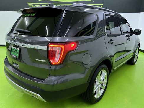 Used 2016 Ford Explorer XLT w/ Equipment Group 202A FWD image 18