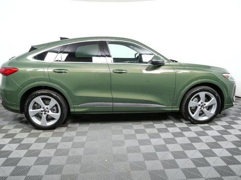 New 2025 Audi Q5 Prestige image 2