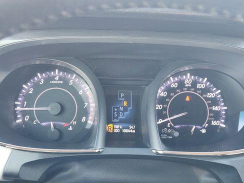 Used 2016 Toyota Avalon XLE Premium image 19