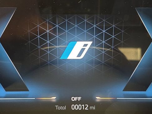 New 2026 BMW i7 xDrive60 w/ Executive Package image 16