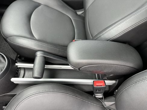 Used 2014 MINI Cooper Paceman S image 28