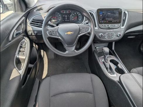 Used 2024 Chevrolet Malibu LT FWD image 8